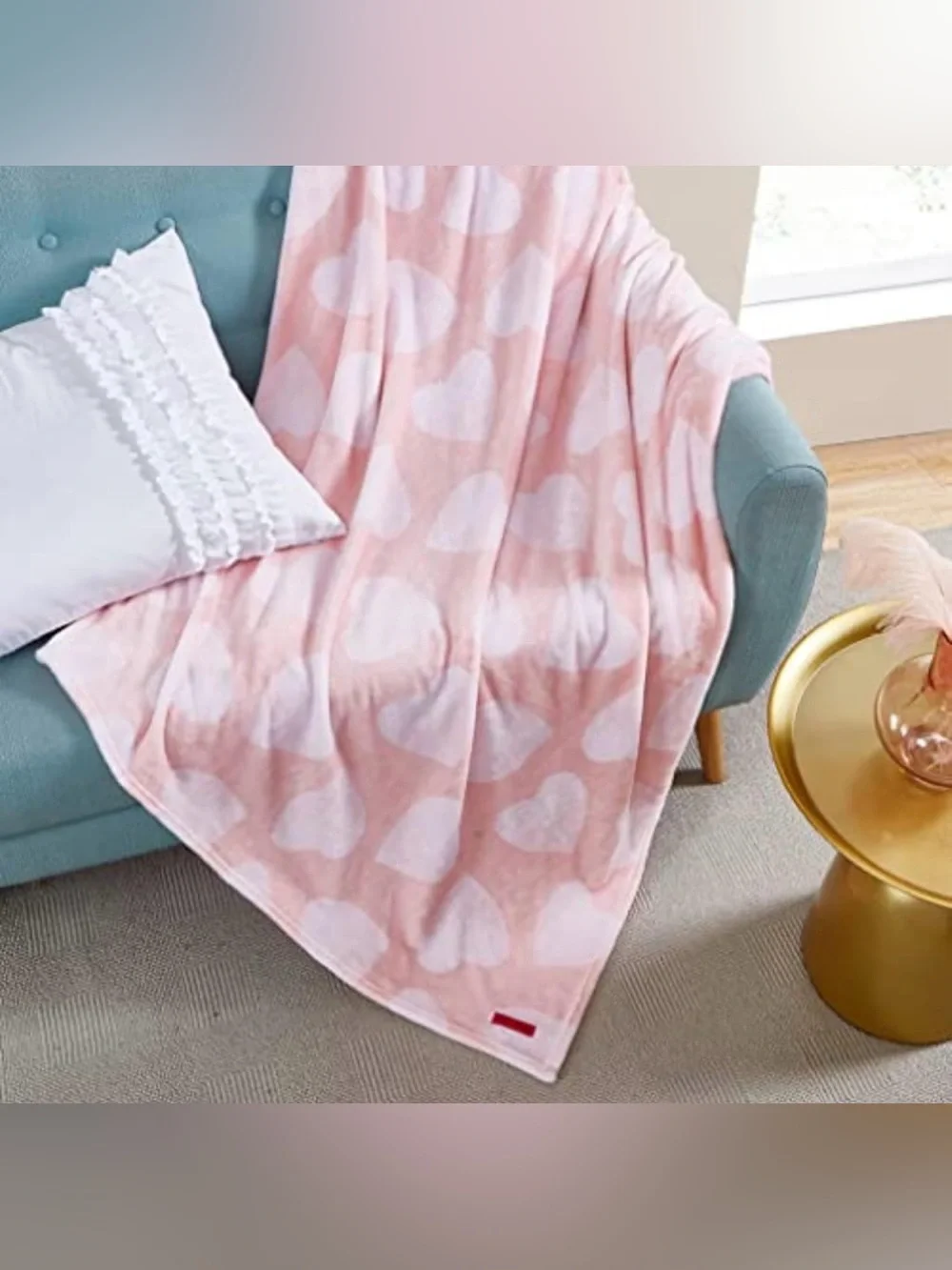 Betsey Johnson Pink & White Heart Blanket - Picture 1 of 5